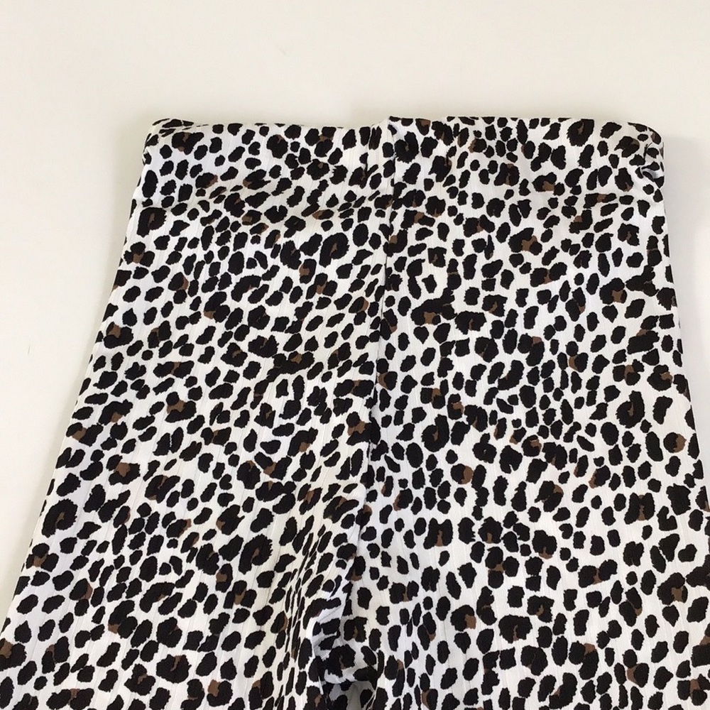 PrettyLittleThing Leopard Rib cycle shorts - Picture 8 of 8
